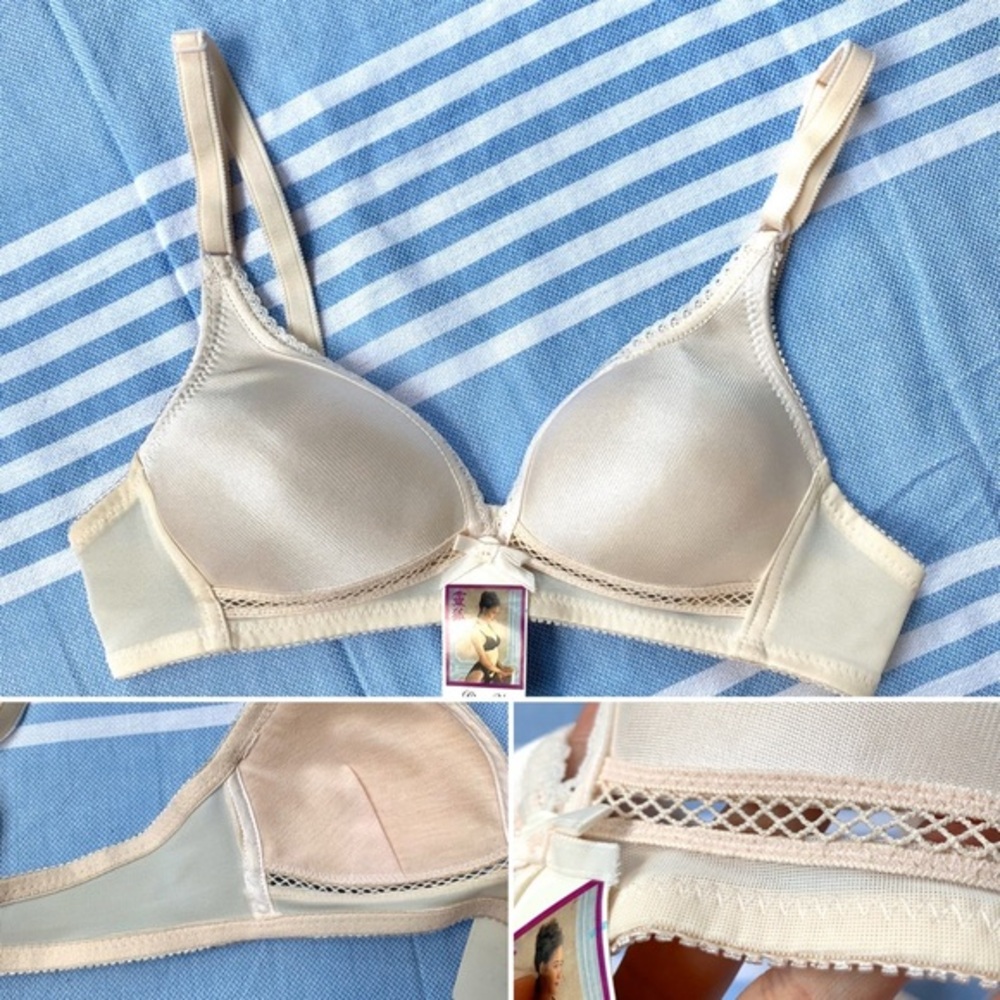 NWT Vintage Japanese Bra from the 90s - 32A